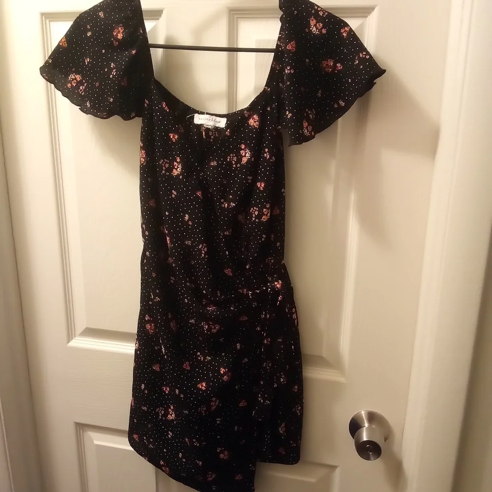 . - Picture 11 of 16